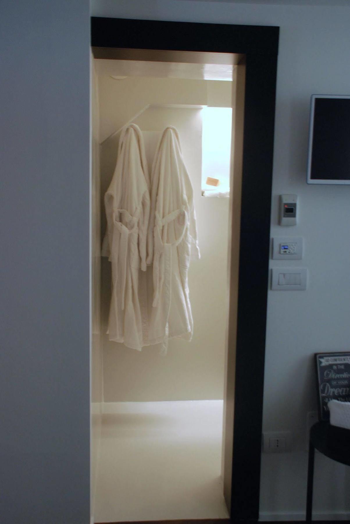 Emilia Suite Relax Модена Экстерьер фото